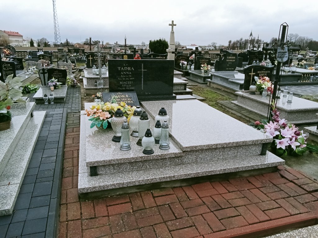 Grób Maciej Tadra
